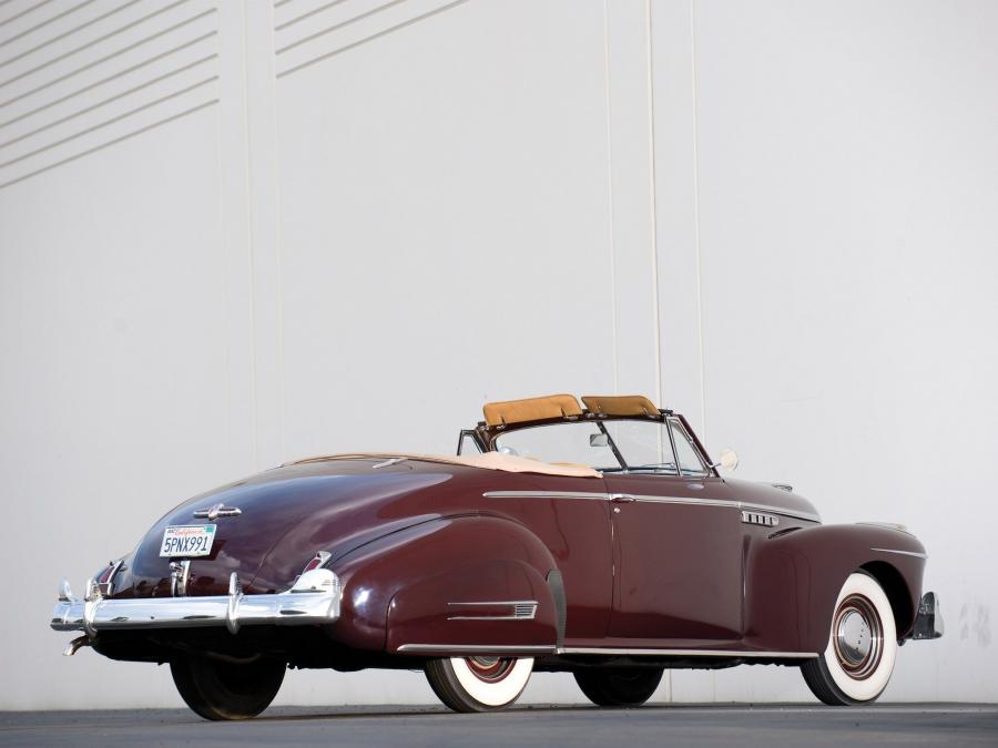  Buick Super Convertible Coupe 1941 года  (фото 10 из 21)